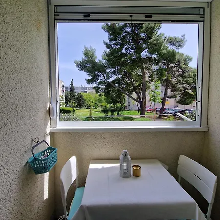 Lana Διαμέρισμα Σπλιτ